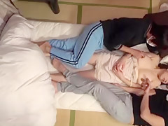 08886,A woman who is fucked and writhes in agony