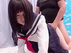 250222ちんぽ当てるエロ遊びが話題e3