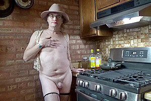 A pink hat Crossdresser Sergei 2021
