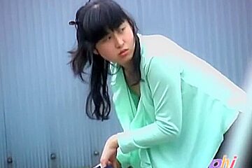 Adventurous pretty bimbo gets sharking experience while walking outside