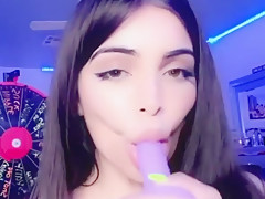 Alinaarose Dildo Sucking