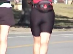 Amateur girl teases cameraman with her candid booty 01b