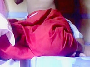 Amateur pussy pumping in bed by horny guy