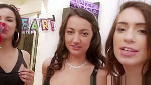 Amateur teenager 18+ Cummed