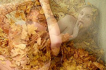 Aodw 2018 10 10 Kristi Autumn Leaves Erotelki Org 1080p