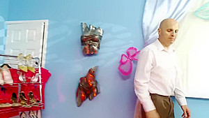 Babes In Heat - Bluebird Films