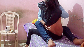 Bahan Ki Saheli Ghar Par Aai Aur Room Lejakr Chod Diya Hindi Audio Sex, Part-1