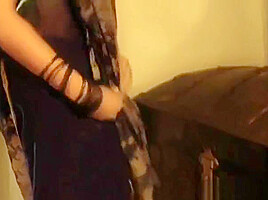 Beautiful Bollywood Indian MILF Hot
