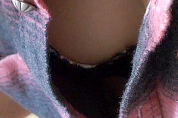 Beautiful japanese brunette downblouse vid