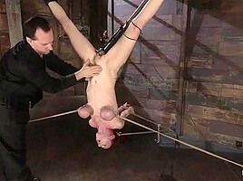 Berlin: The Extreme Bitch Is Back - Kink