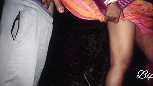 Bhabi Ki Behen Ko Rat Me Khet Lejake Dogy Style Me Choda