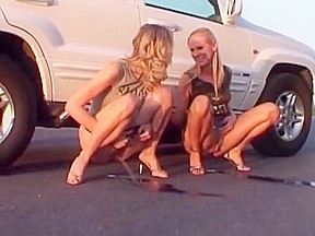 Bib-boobed hooker douple penetrated