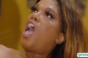 Big Tits Tgirl Anal Barebacked In The Locker - Jexxxica Blake