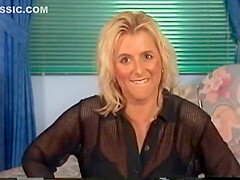 Blond Milf Und Herbert Der Alte Notgeile Schlingel Bekommt Einen Geblasen