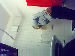 Blonde Cutie Peeing