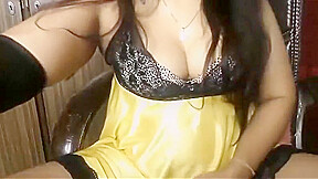 Blowjob From Indian Milf Is Special