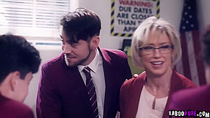 Bunch Of students 18+ Cocks Gangbang - Dee Williams And Dee Delmar