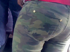 CAMOUFLAGE BOOTY