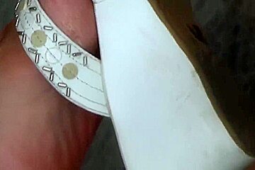 Candid Feet samples 12 (1080p quality and faces in the C4S)