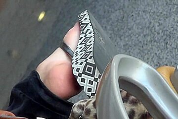 Candid Feet samples 12 (1080p quality and faces in the C4S)