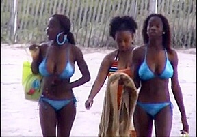 Candid boobs: slim busty black women blue tops 1