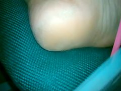 Candid dirty soles college feet in flip-flops