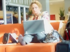 Candid milf nylon feet at airport