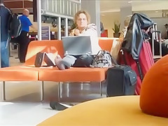 Candid milf nylon feet at airport