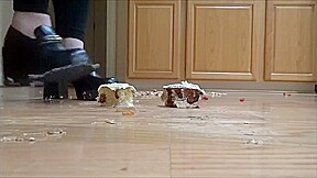 Cinnamon Bun Smashing