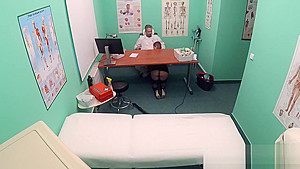 Cleaning lady gives blowjob in hospital