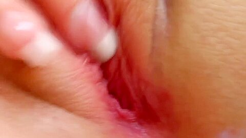 Cleo Bank All Natural Gorgeous Brunette Solo Masturbation Toys Close-ups Oils