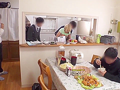 Cooking Laundry Sexual Desire Processing Busty Blonde Gal