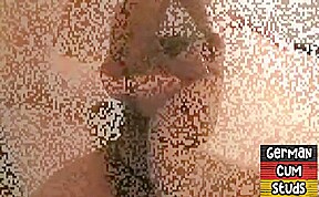 Cumloving German stud fucked in bareback homemade 3some