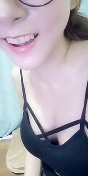 Cute Chinese Glasses Girl Live Fuck 15