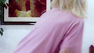 Cute Zoe Gets Pussy Licked By Sarah