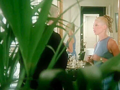 Dans Chaleur De St-tropez (1982)