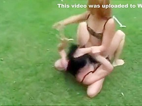 Denise vs Laila