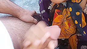 Desi Girlfriend Ka Sath Outdoor Sex Kiya - Girlfriend Ki Chudai With Hindi Audio