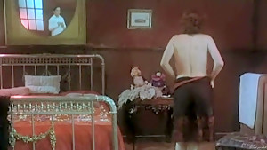 Dulces horas (1982) Assumpta Serna, Marion Game