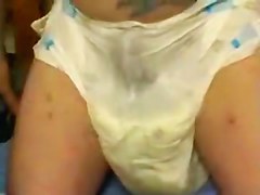 Early mornig wet diaper wank
