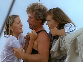 Elizabeth Hurley - Topless & - Der Skipper (1999)