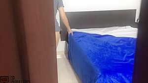 Entro A Casa Y Encuentro A Mi Hermanastra Bien Cachonda - Parte 1 - Porno En Espanol