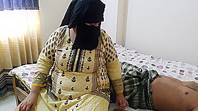Family Therapy - Hot Maa Bistar Mein Apni Bete Ko Chudai (she Woke Me Up And Fucked Me