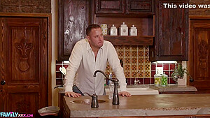 Family Xxx And Danny Mountain In Big Tit Stepdaughter Loves Creampies!