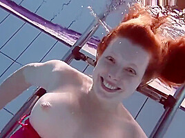 Fat teen 18+ underwater shows her bouncing body