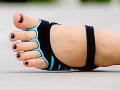 Feet 041 - Accentuating Her Long Toes