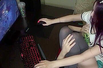 Femfoxfury - While Favorite Plays Guy Fucks Her Big Sex Toy And Brings Cutie To Orgasm - Gamer Girl