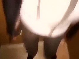 Follada en un portal, nice teen, 18 ears old