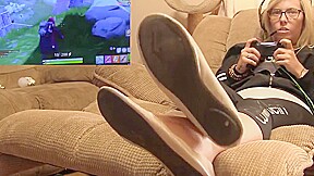 Fortnite with Bonnie: #1, no effort required Feet Soles