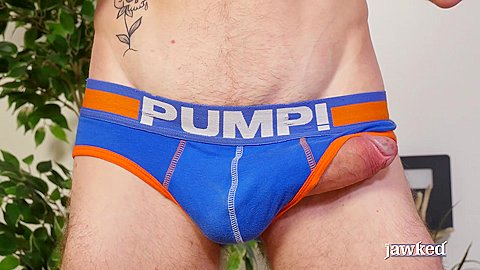 Gay Jock Guillaume Wayne Gets Dirty With Cum - Jawked